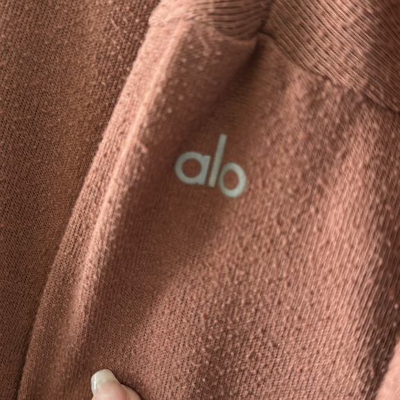 🦄RARE! ALO Yoga Soho Pullover L Chestnut - Picture 4 of 7